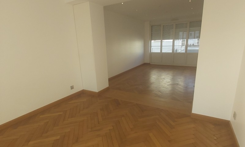 VILLA AVEC DEPENDANCE A LOUER A L'ANNEE